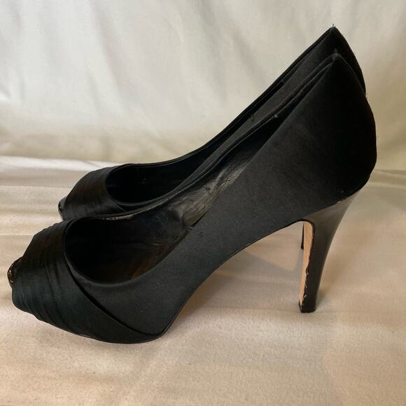White House Black Market WHBM Jordin Peeptoe Heels Platform Shoe Black Satin 7.5 - Picture 5 of 14